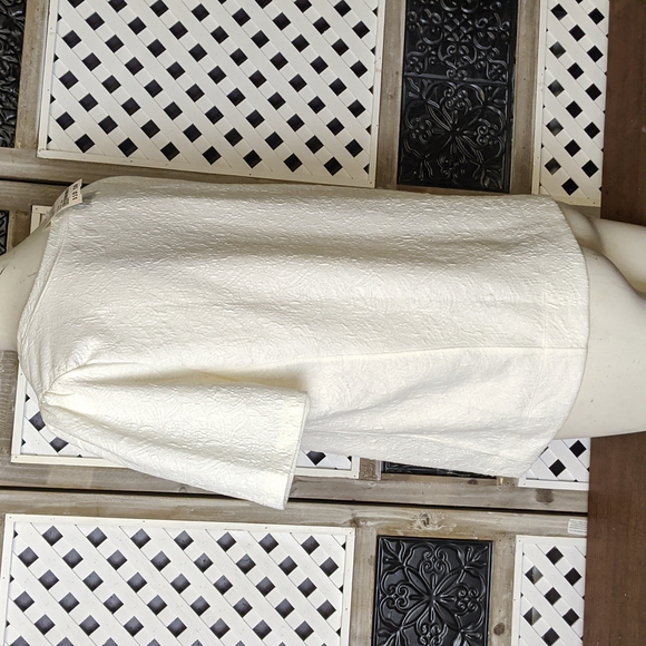 Women’s Loft Blouse - Picture 5 of 8